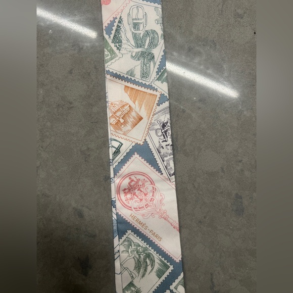 Hermes Le Philateliste du Faubourg Twilly light blue Birkin print - Picture 10 of 10